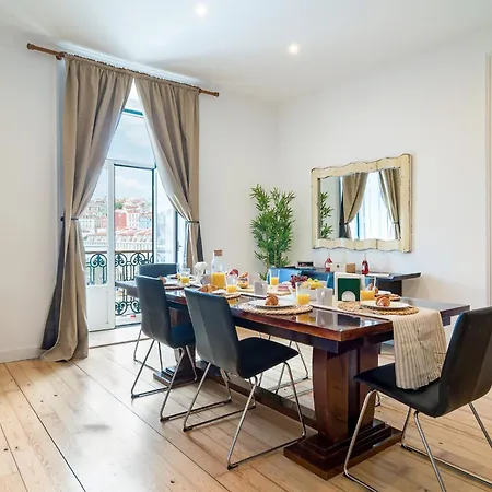 Mbird Rossio Square Belvedere 3br Lisboa